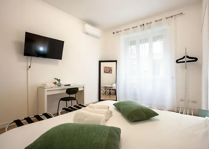 2bdr For 6 Guests - 100mt Subway B1 - 7 Fermate Dal Colosseo דירה *