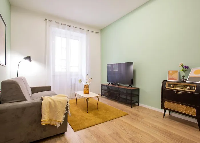 2bdr For 6 Guests - 100mt Subway B1 - 7 Fermate Dal Colosseo דירה *